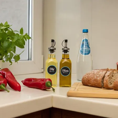 Rent Like - Emilii Plater 47 Warsaw