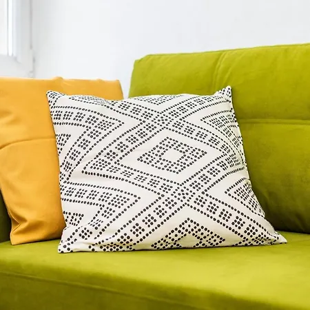 Rent Like - Emilii Plater 47 Warsaw